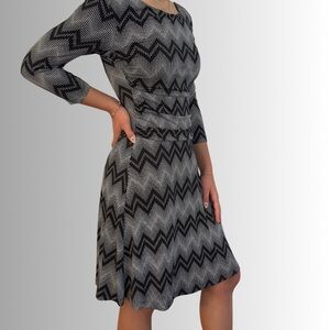 Enfocus Studio Monochrome Chevron Long Sleeve Dress